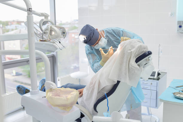 Best Emergency Tooth Extraction in River Road, OR